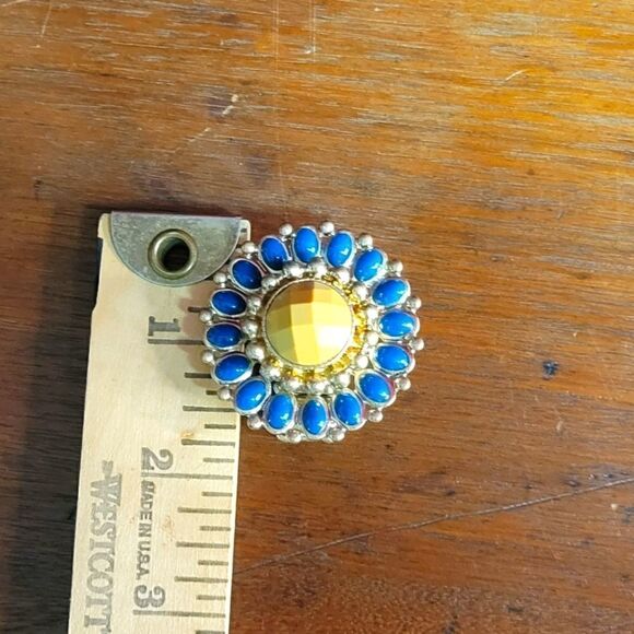 𝅺expandable, One Size fits most, Over Sized Blue and Tan Colored Ring - Picture 5 of 7